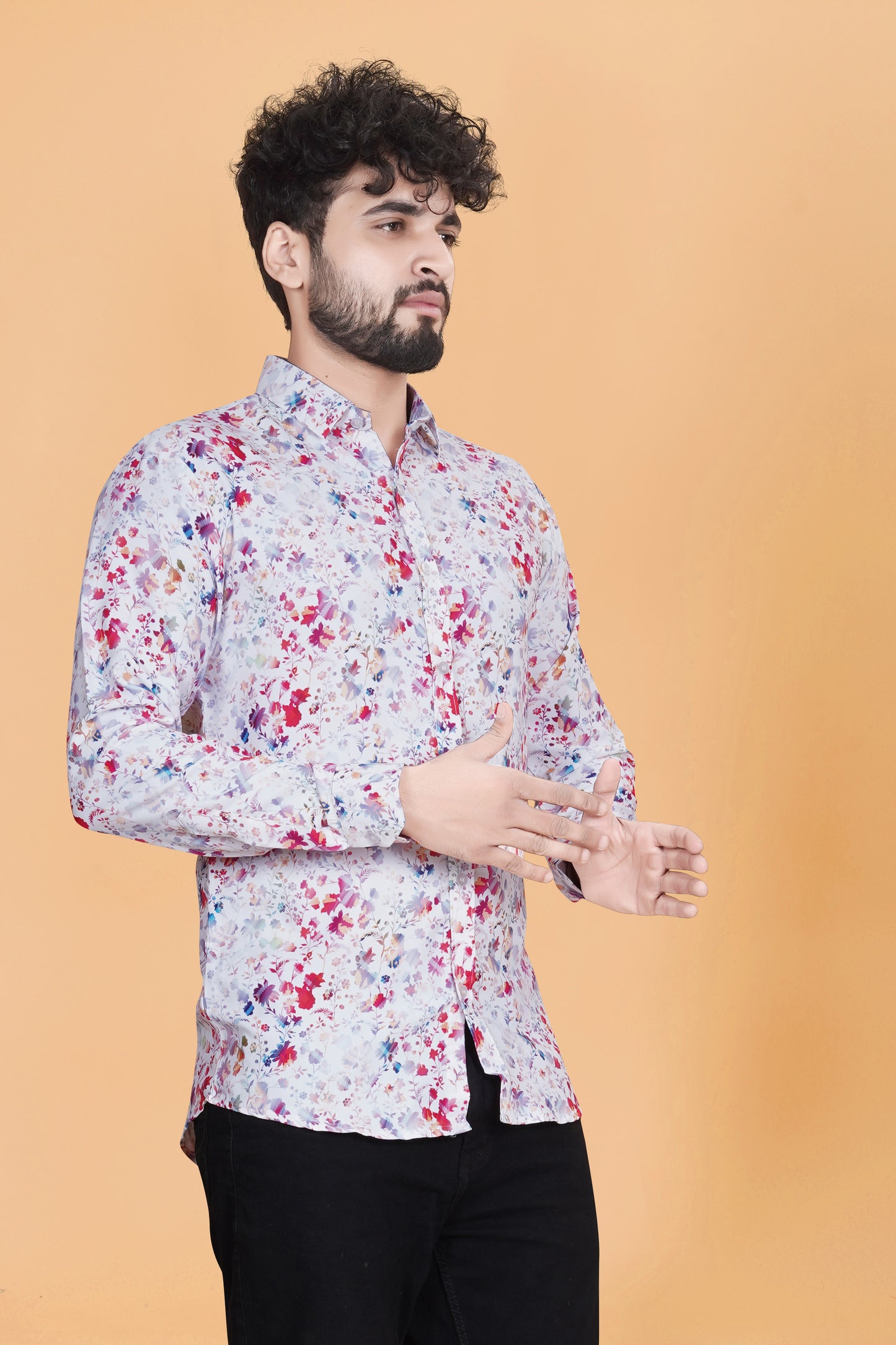 Men White & Red Slim Fit Printed Casual Shirt